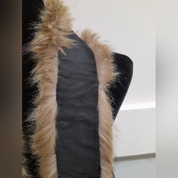 Real Fur Long Scarf - Picture 11 of 13